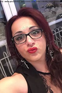 Foto selfie trans escort Carla Attrice Italiana Napoli 3662952588